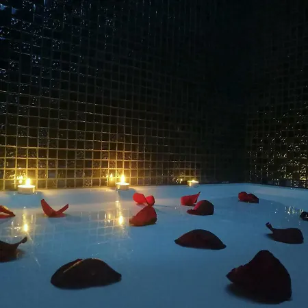 Giglio Luxury - Romantic Jacuzzi Apartmán *